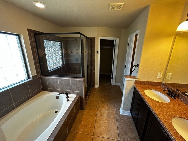 Building Photo - Beautiful Home for rent in Stillwater Ranch
