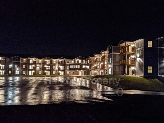 Building Photo - 1021 30th St NW