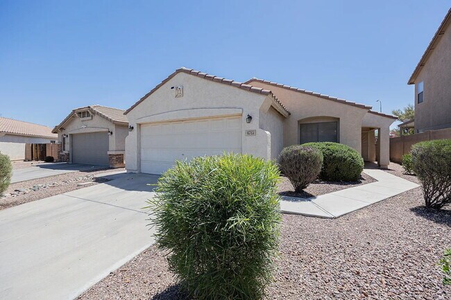 Building Photo - 6715 S 35th Dr