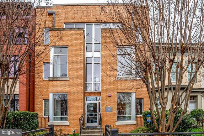 Building Photo - 1830 11th St NW