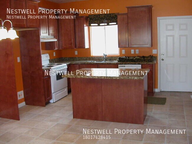 Building Photo - Beautiful 2-bed Townhome in West Jordan