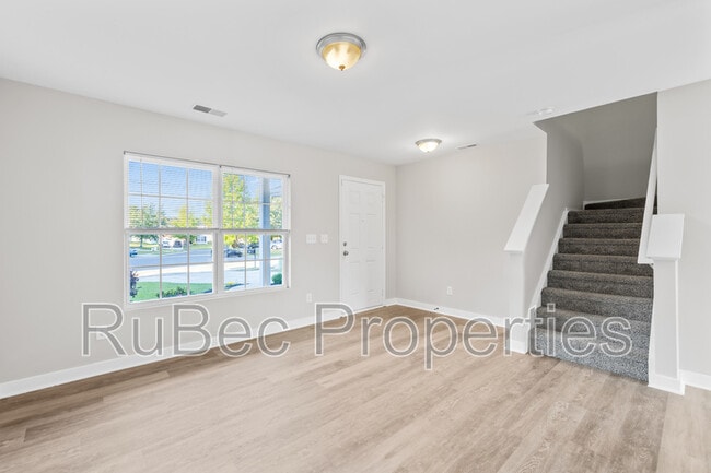 Building Photo - 9115 Old Ash Ct