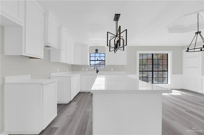 Building Photo - 26 Tiquisate Ave