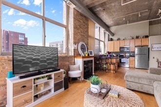 Building Photo - 1528 S Wabash Ave