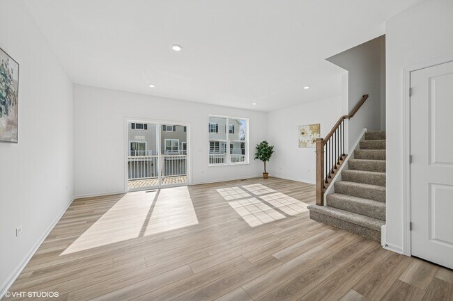 Building Photo - 1204 Neubauer Circle