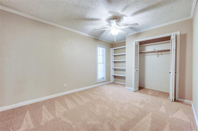 Building Photo - 412 Hollyhill Ln