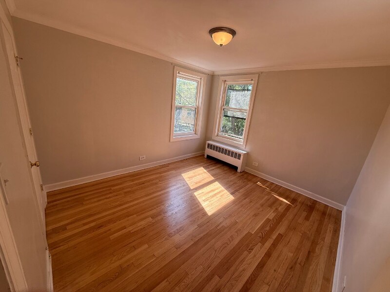 Building Photo - 2950 W Arthur Ave