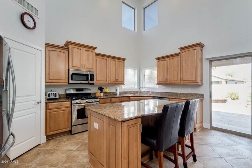 Building Photo - 5924 W Park View Ln