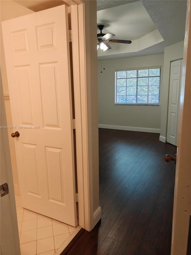 Building Photo - 4126 Forest Dr