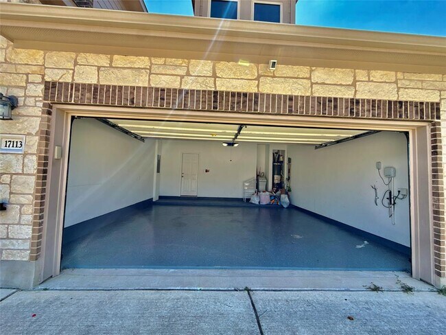 Building Photo - 17113 Antioch Ave