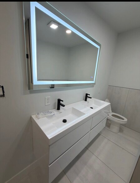 Building Photo - 2431 N 29th St