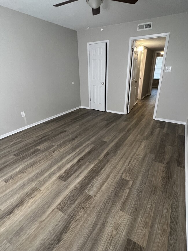 Building Photo - 2906 Prairie Flower Cir