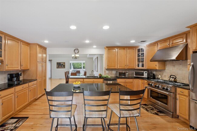 Building Photo - 126 Malloy Dr