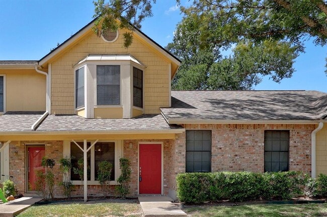 Primary Photo - 11901 Swearingen Dr