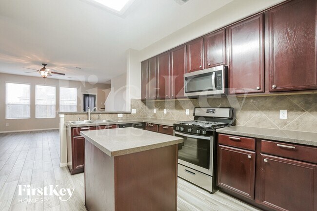 Building Photo - 18103 Iris Edge Way