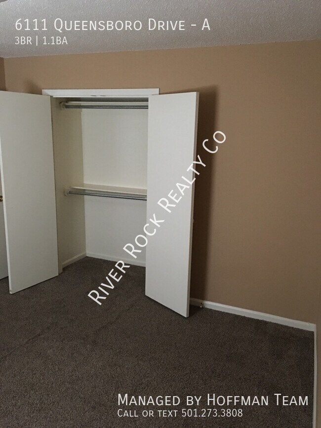 Building Photo - 6111 Queensboro Dr