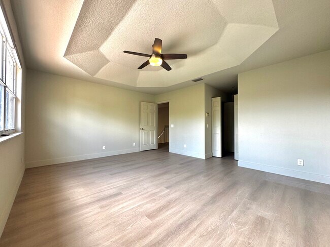 Building Photo - 3565 Danbury Ct