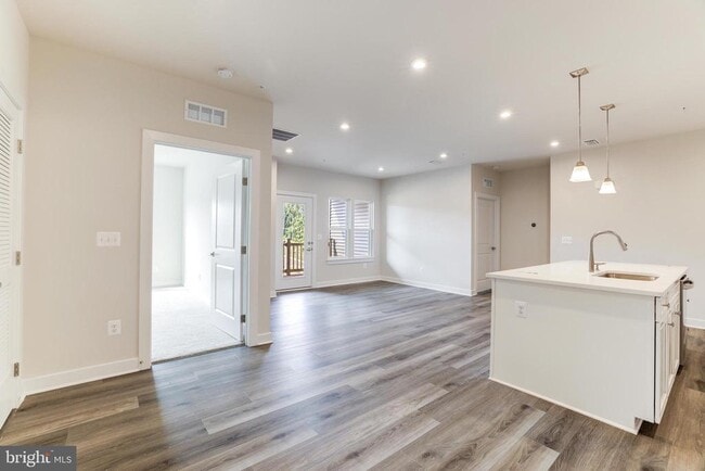 Building Photo - 46270 Mount Allen Ter