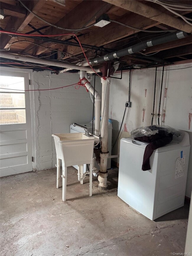 Building Photo - 190 Lee Ave