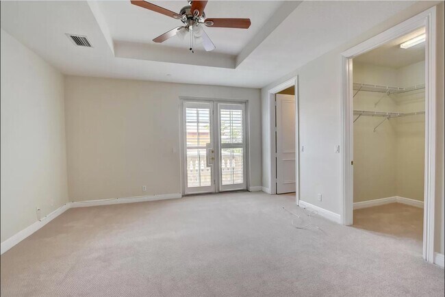 Building Photo - 545 NE 69th Cir