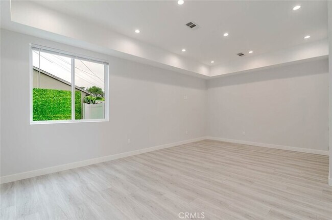 Building Photo - 9035 Rathburn Ave