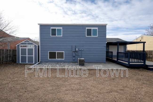 Building Photo - 1670 N Halifax Wy