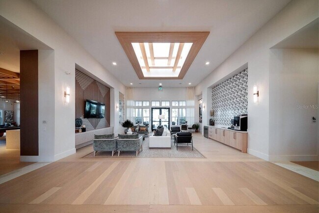 Building Photo - 3020 Base Blvd