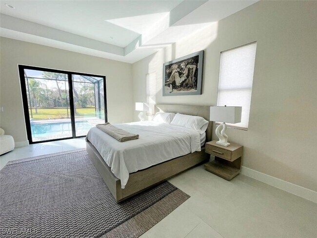 Building Photo - 687 23rd St SW