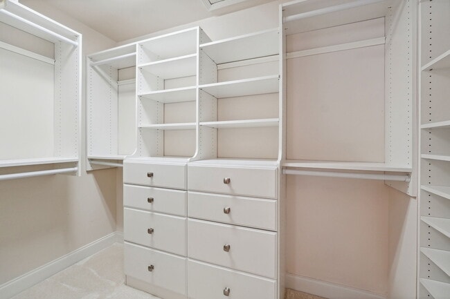 Building Photo - 4913 Greylock Walk SE