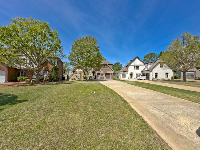 Building Photo - Spectacular 4 Bed 3.5 Bath with Large Yard - next to Mt. Laurel at Shoal Creek