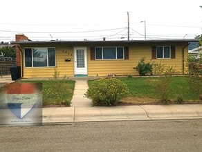 Building Photo - 2925 Windsor Pl