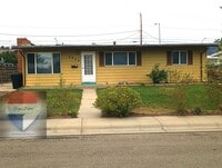 Building Photo - 2925 Windsor Pl