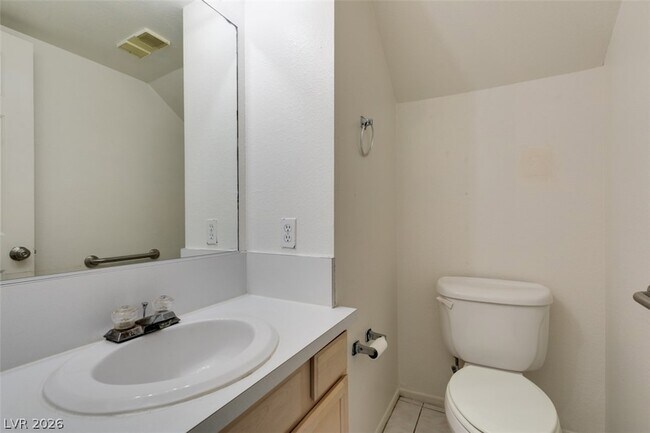 Building Photo - 2127 Pine Breeze Ln