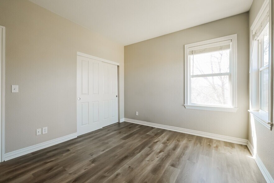 Building Photo - 10903 Belle Creek Blvd