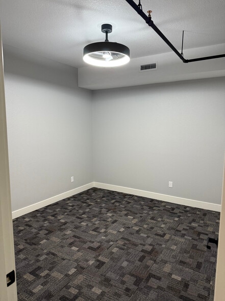 Apt 205 - 121 E Wooster St