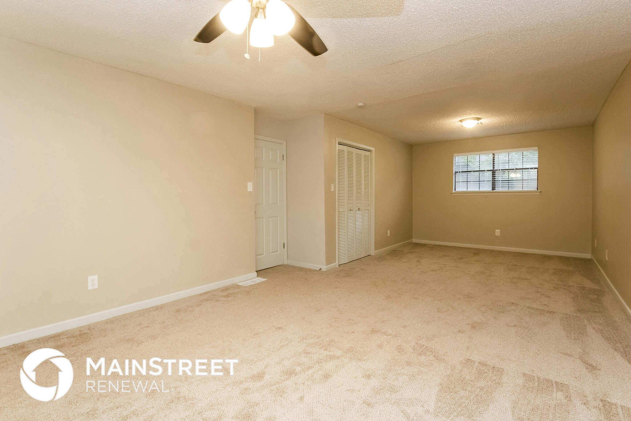 Building Photo - 5845 S Quail Dr