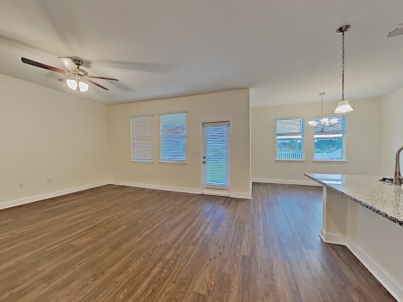 Building Photo - 912 Walden Woods Dr