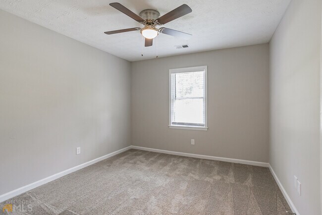 Building Photo - 1605 Sugar Plum Dr SW
