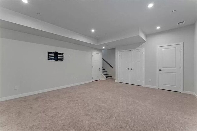 Building Photo - 191 Moyer Hill Dr