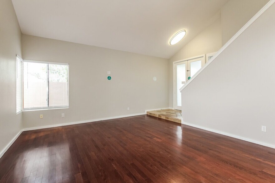 Building Photo - 4453 W Oraibi Dr