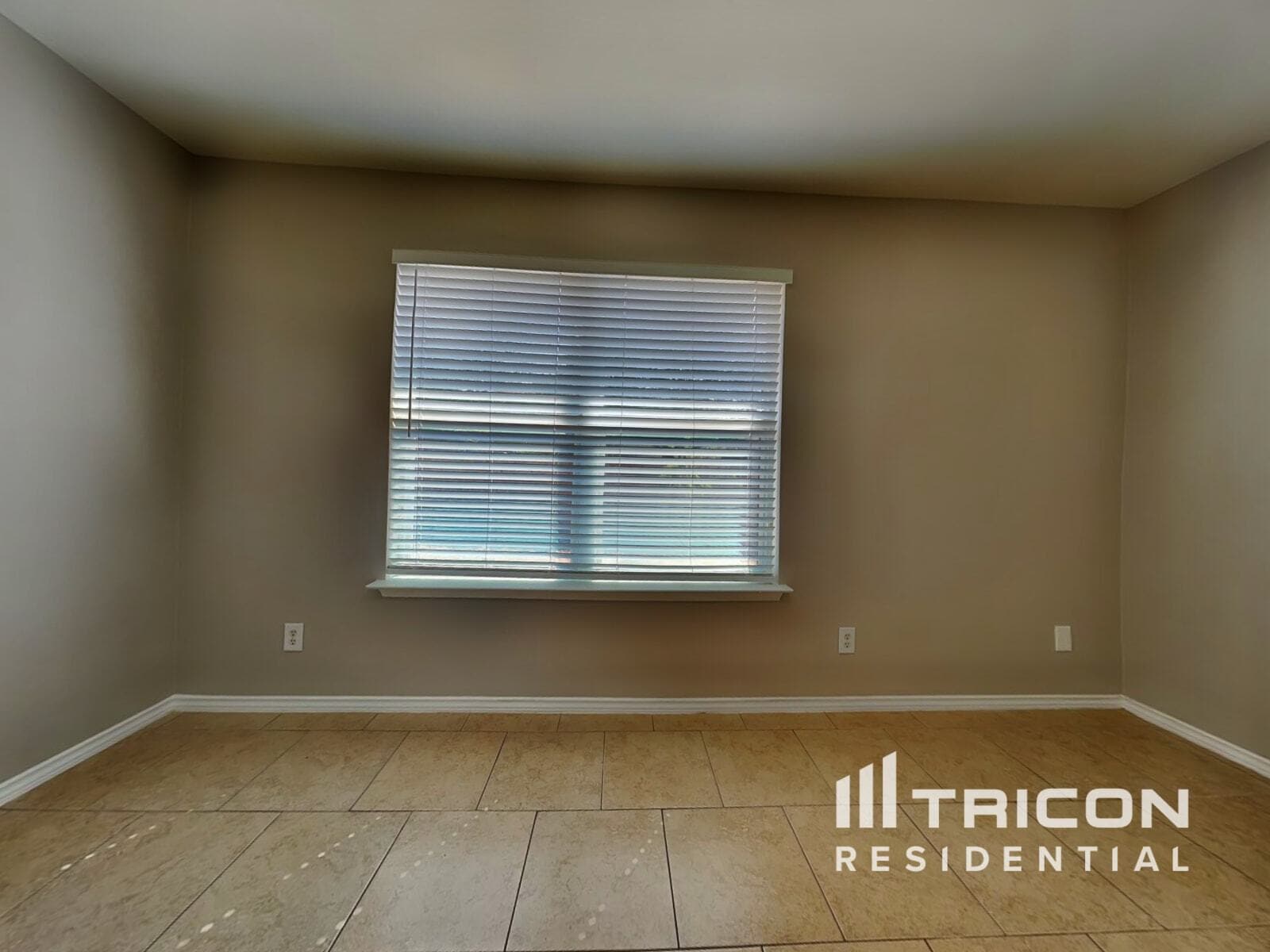 Building Photo - 8147 Steep Valley