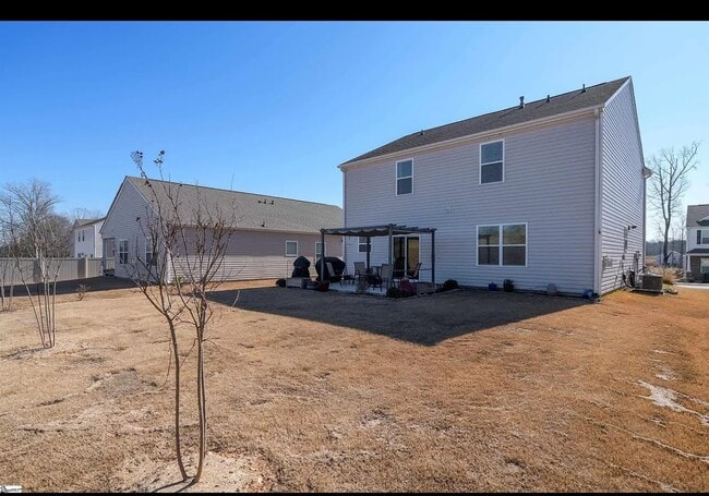 Building Photo - 211 Darrowby Wy