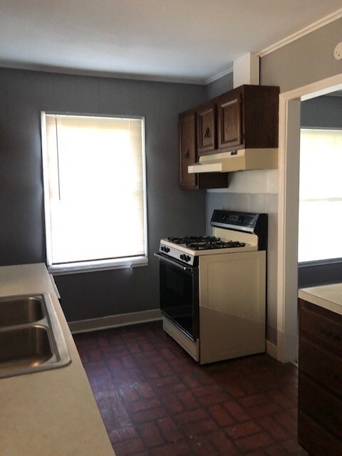 Building Photo - 1401 Church St