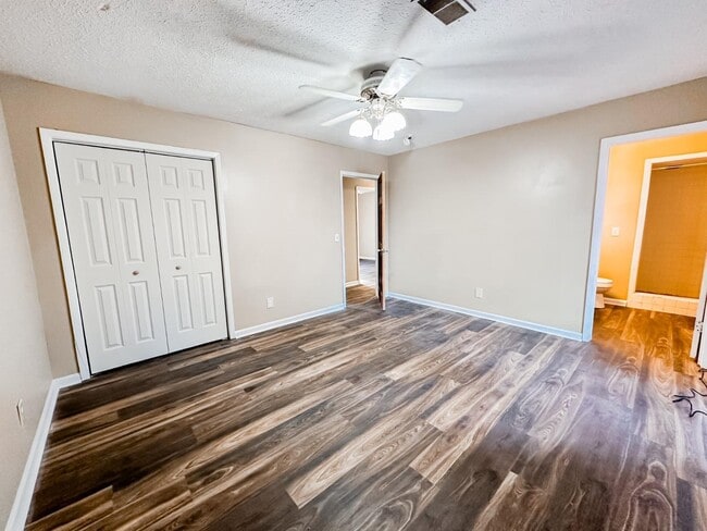 Building Photo - 99 Gardenia Dr