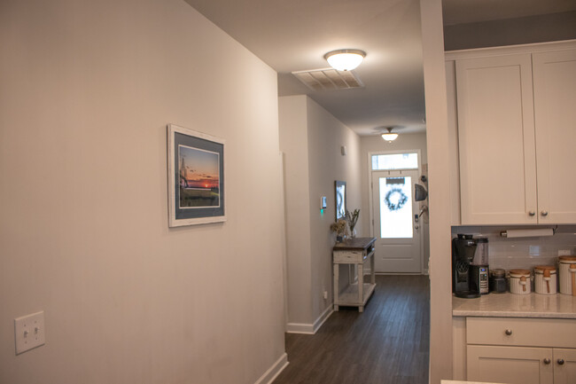 Building Photo - 1510 Dawn Mist Wy