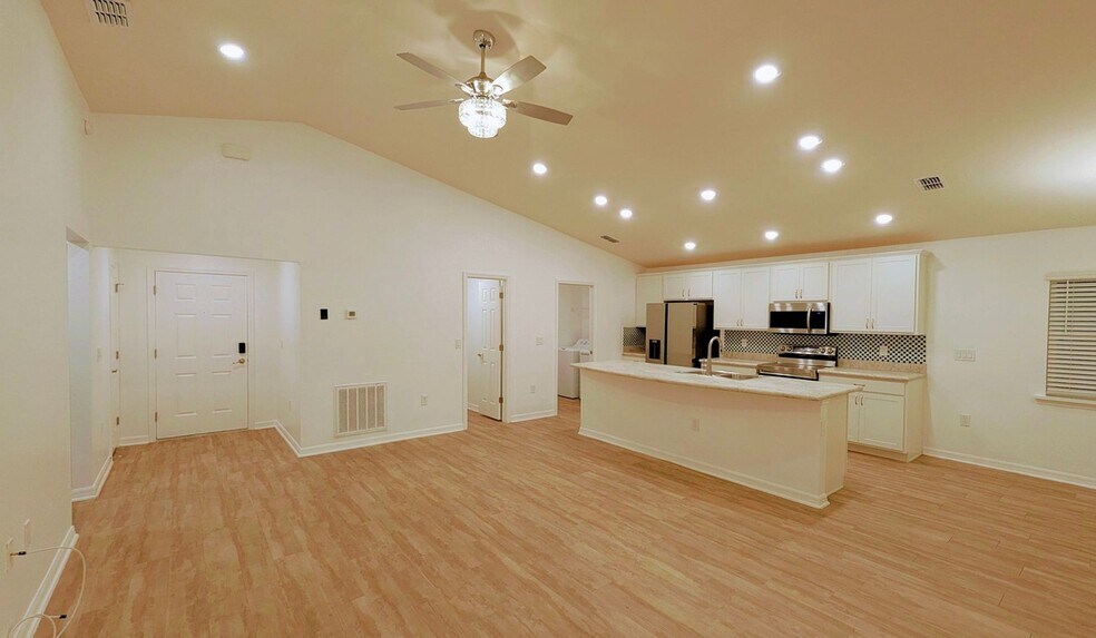 Building Photo - 6337 Gardner Dr