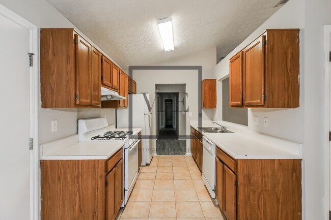 Building Photo - 10858 Morning Dove Ct