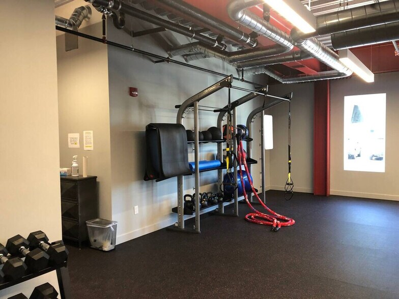 Building Photo - 625 S Goodman St