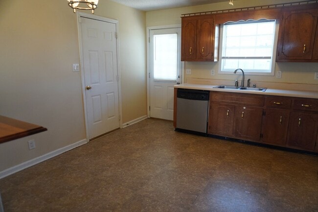 Building Photo - Welcome to your new home!