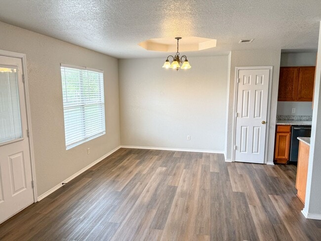 Building Photo - Available NOW This charming 1 story, 3 bedroom, 2 bath house could be your next home! Beautiful w...